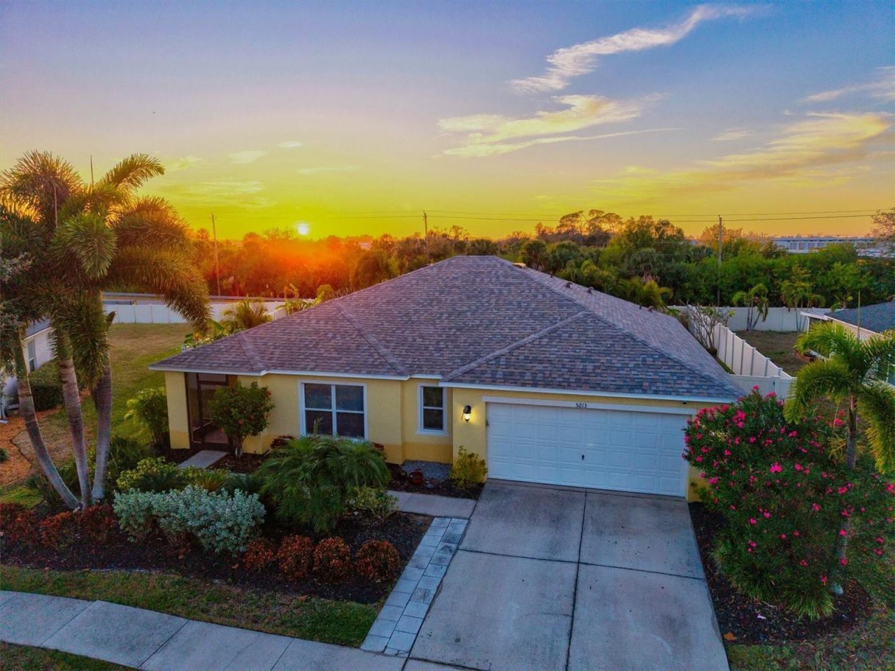 5213 Moon Shell Drive, Apollo Beach, FL 33572 Photo