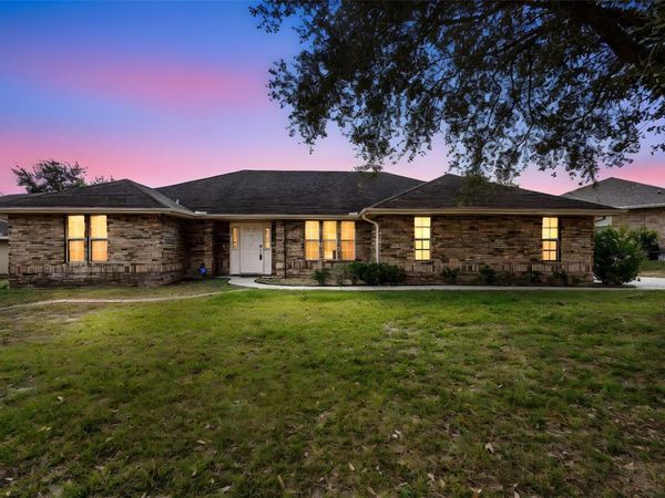 1195 N OLD MILL DRIVE, DELTONA, FL 32725