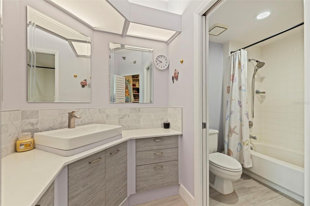 7979 Sailboat Key Boulevard S, Unit 202, South Pasadena, FL 33707 Photo