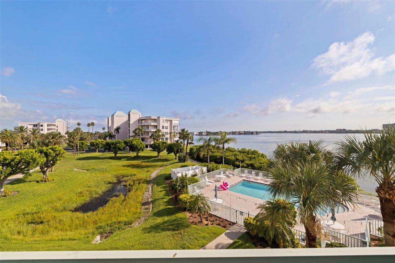 7979 Sailboat Key Boulevard S, Unit 202, South Pasadena, FL 33707 Photo