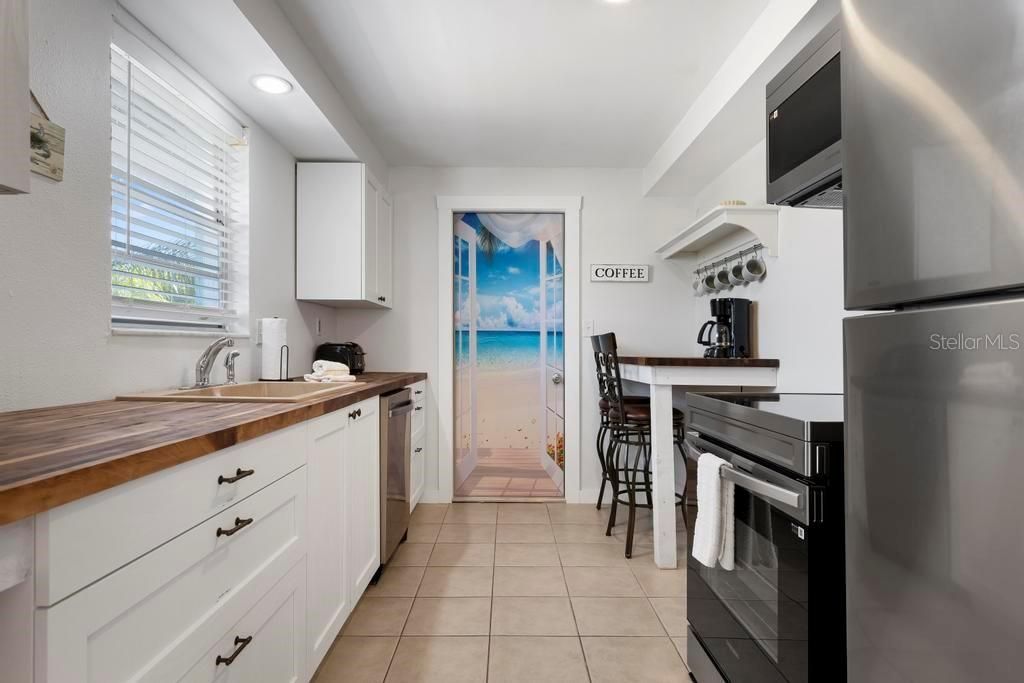 314 61st Street, Holmes Beach, FL 34217 Photo