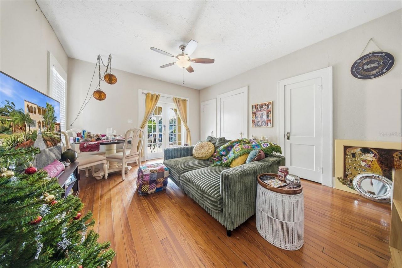 8334 Diagonal Road N, Saint Petersburg, FL 33702 Photo