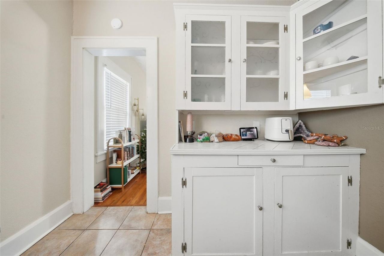 8334 Diagonal Road N, Saint Petersburg, FL 33702 Photo