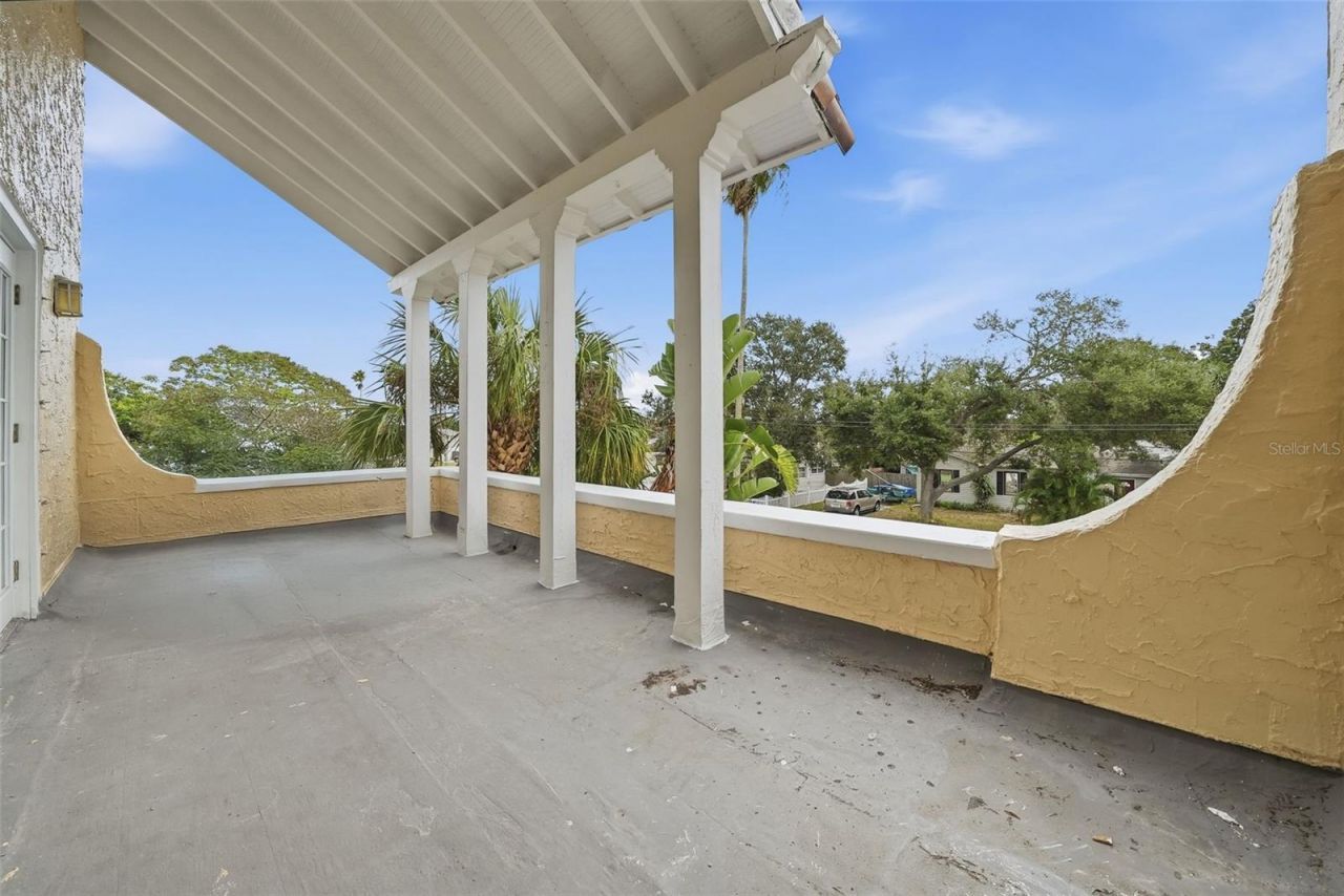 8334 Diagonal Road N, Saint Petersburg, FL 33702 Photo