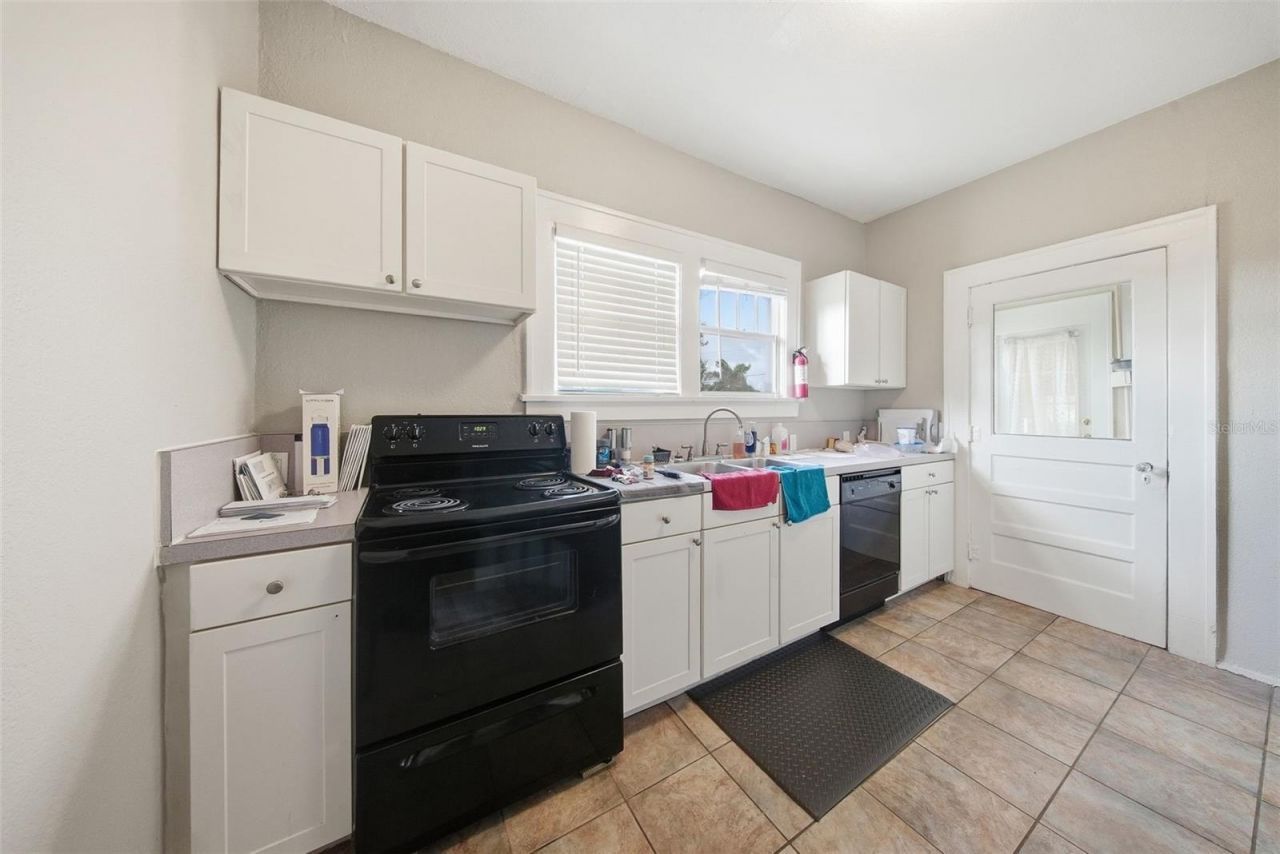 8334 Diagonal Road N, Saint Petersburg, FL 33702 Photo