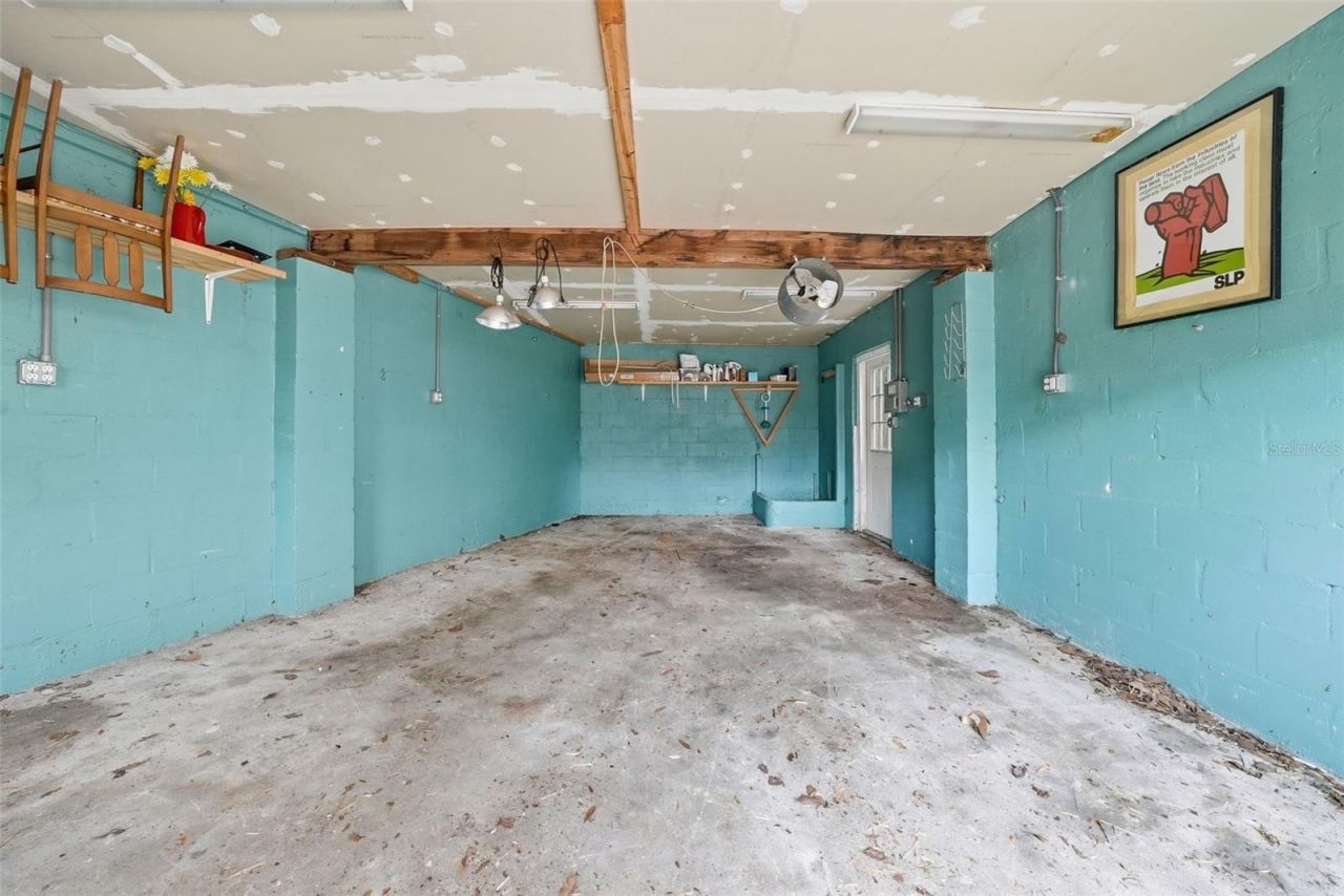 8334 Diagonal Road N, Saint Petersburg, FL 33702 Photo