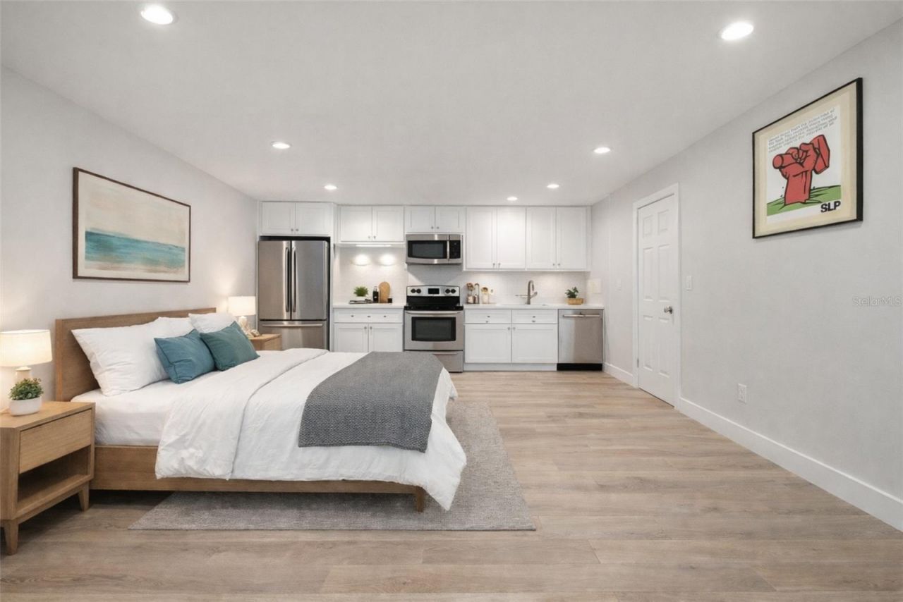 8334 Diagonal Road N, Saint Petersburg, FL 33702 Photo