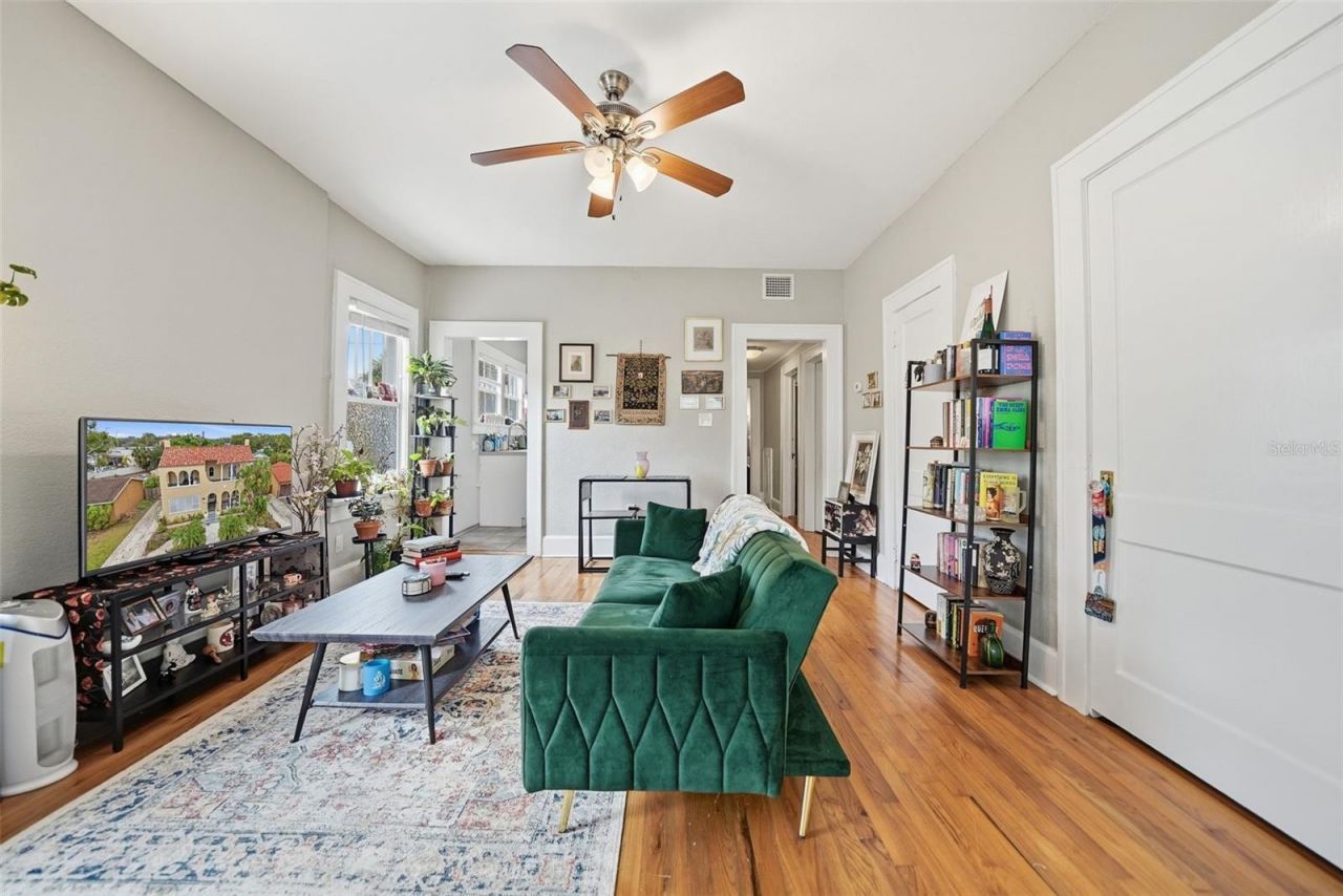 8334 Diagonal Road N, Saint Petersburg, FL 33702 Photo