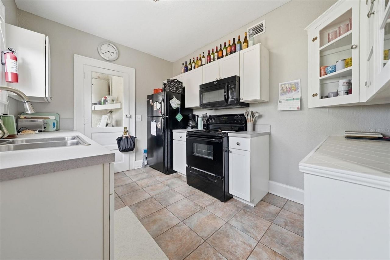 8334 Diagonal Road N, Saint Petersburg, FL 33702 Photo