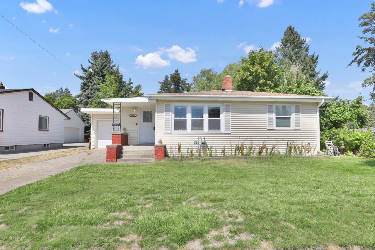 1111 E 37th Ave, Spokane, WA 99203 Main Photo