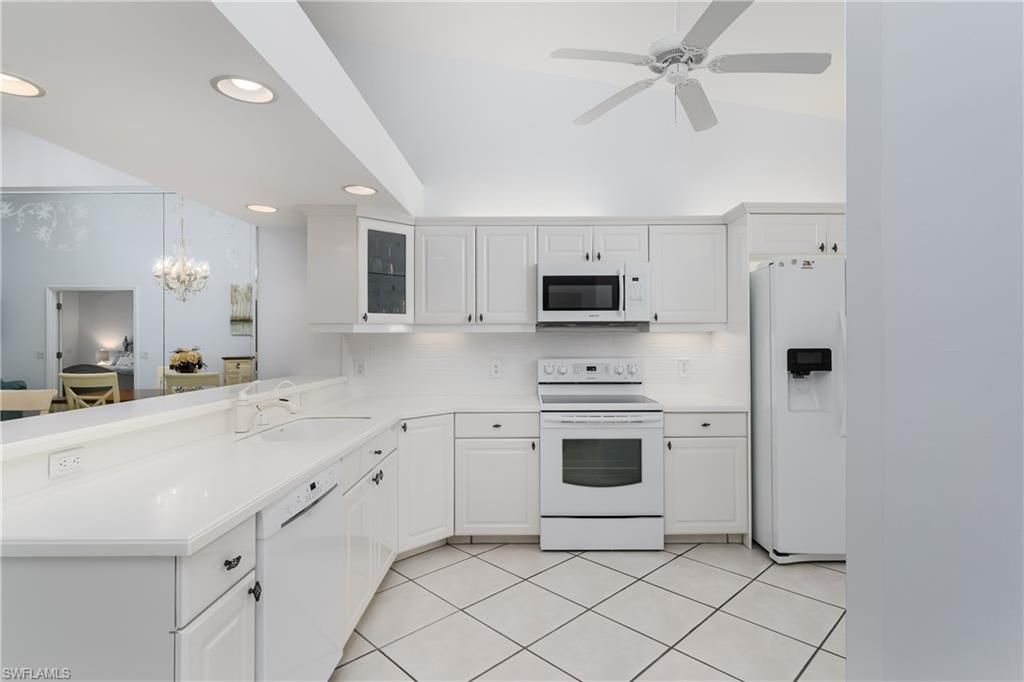 6660 Beach Resort Dr, Unit 16, Naples, FL 34114 Photo