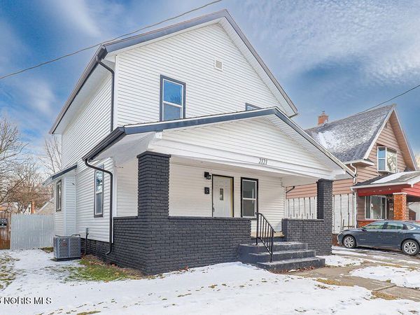 2121 Airport Highway, Toledo, OH 43609