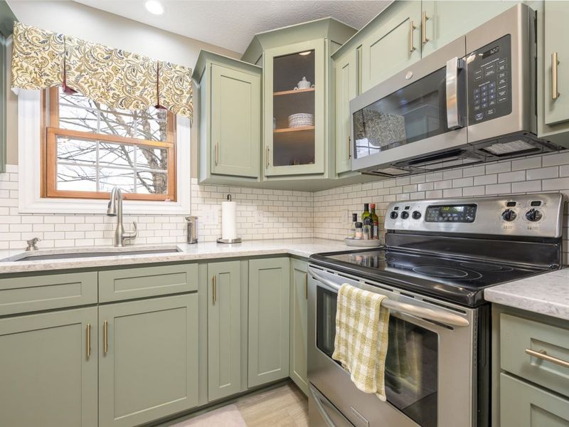 1447 Hickory Gate Drive, Marysville, OH 43040 Photo 11