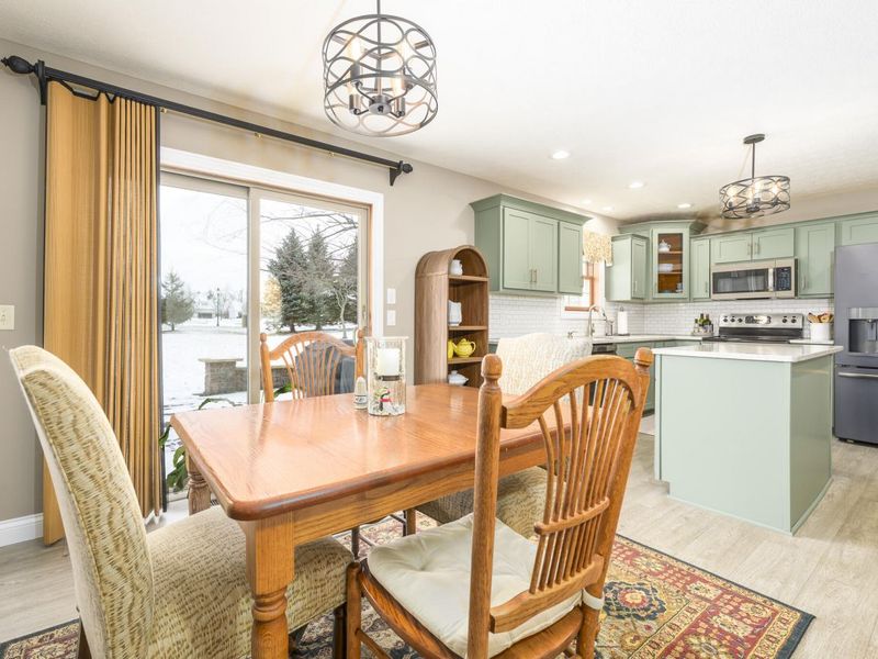 1447 Hickory Gate Drive, Marysville, OH 43040 Photo 12