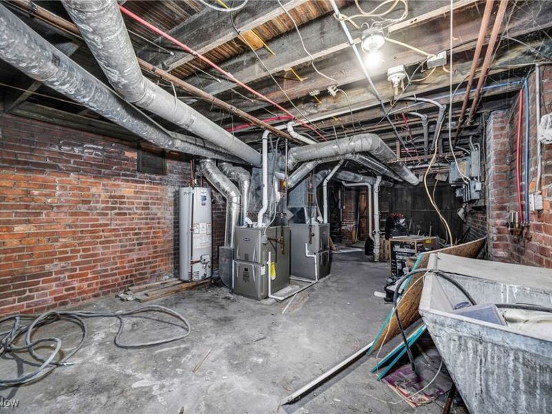 896 E 143rd Street, Cleveland, OH 44110 Photo 23