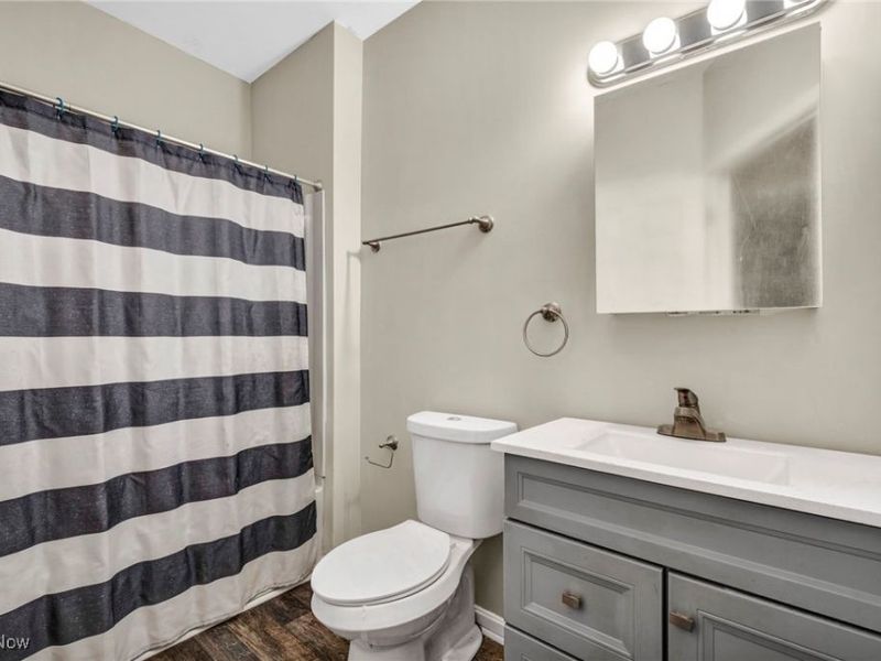 896 E 143rd Street, Cleveland, OH 44110 Photo 27