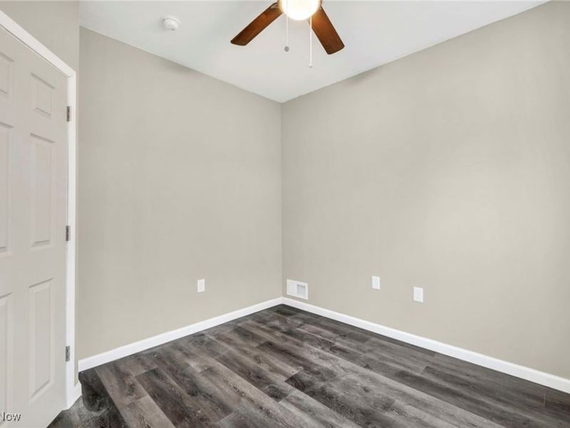 896 E 143rd Street, Cleveland, OH 44110 Photo 34