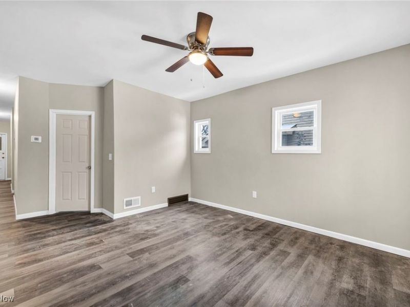 896 E 143rd Street, Cleveland, OH 44110 Photo 38