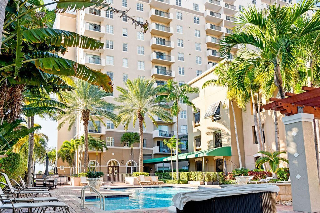 616 Clearwater Park Road, Unit 1110, West Palm Beach, FL 33401 Photo