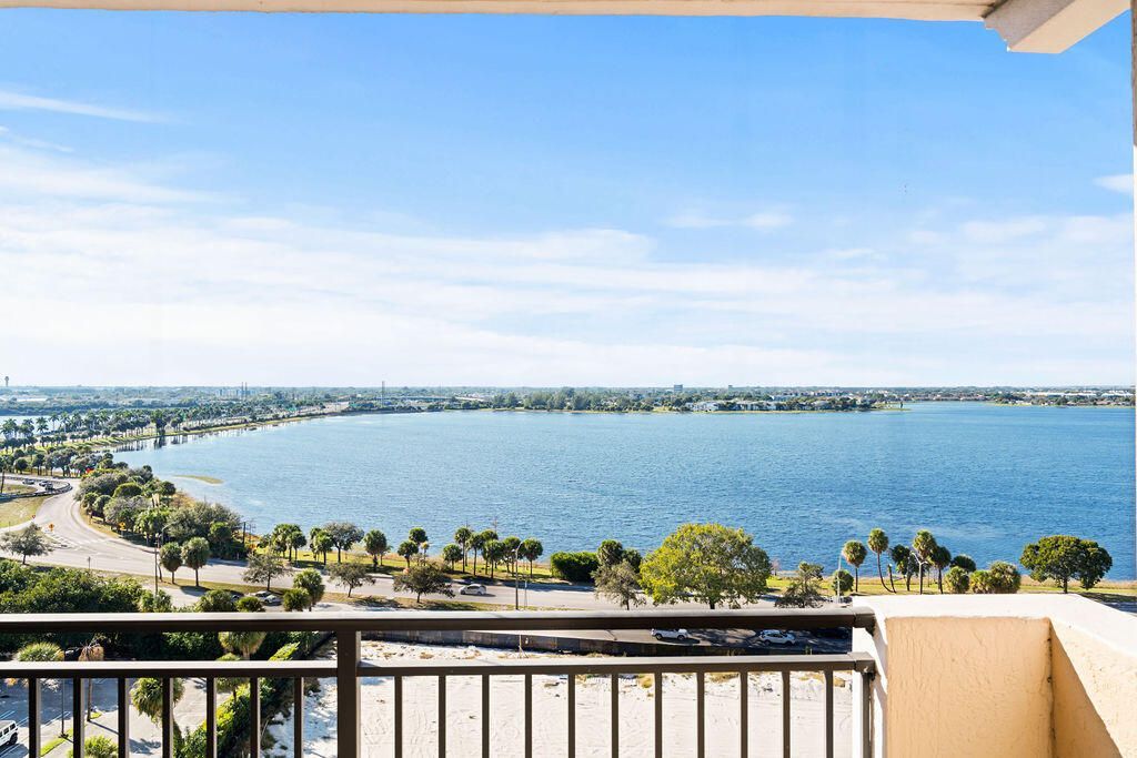 616 Clearwater Park Road, Unit 1110, West Palm Beach, FL 33401 Photo