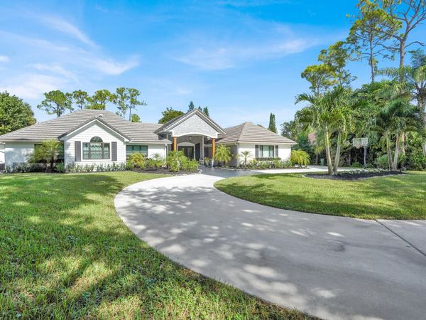 13825 Greentree Trail, Wellington, FL 33414