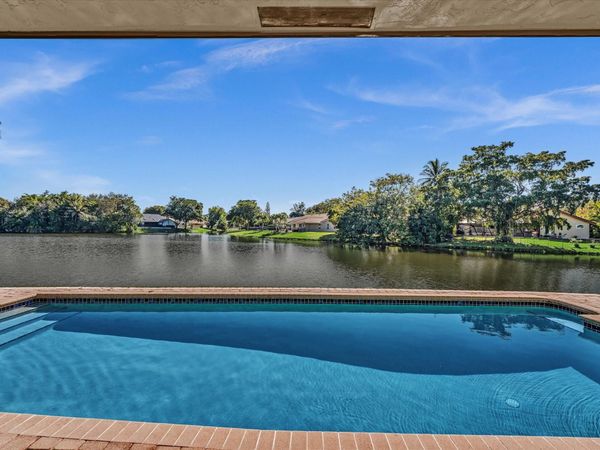 11170 NW 2nd Mnr, Coral Springs, FL 33071