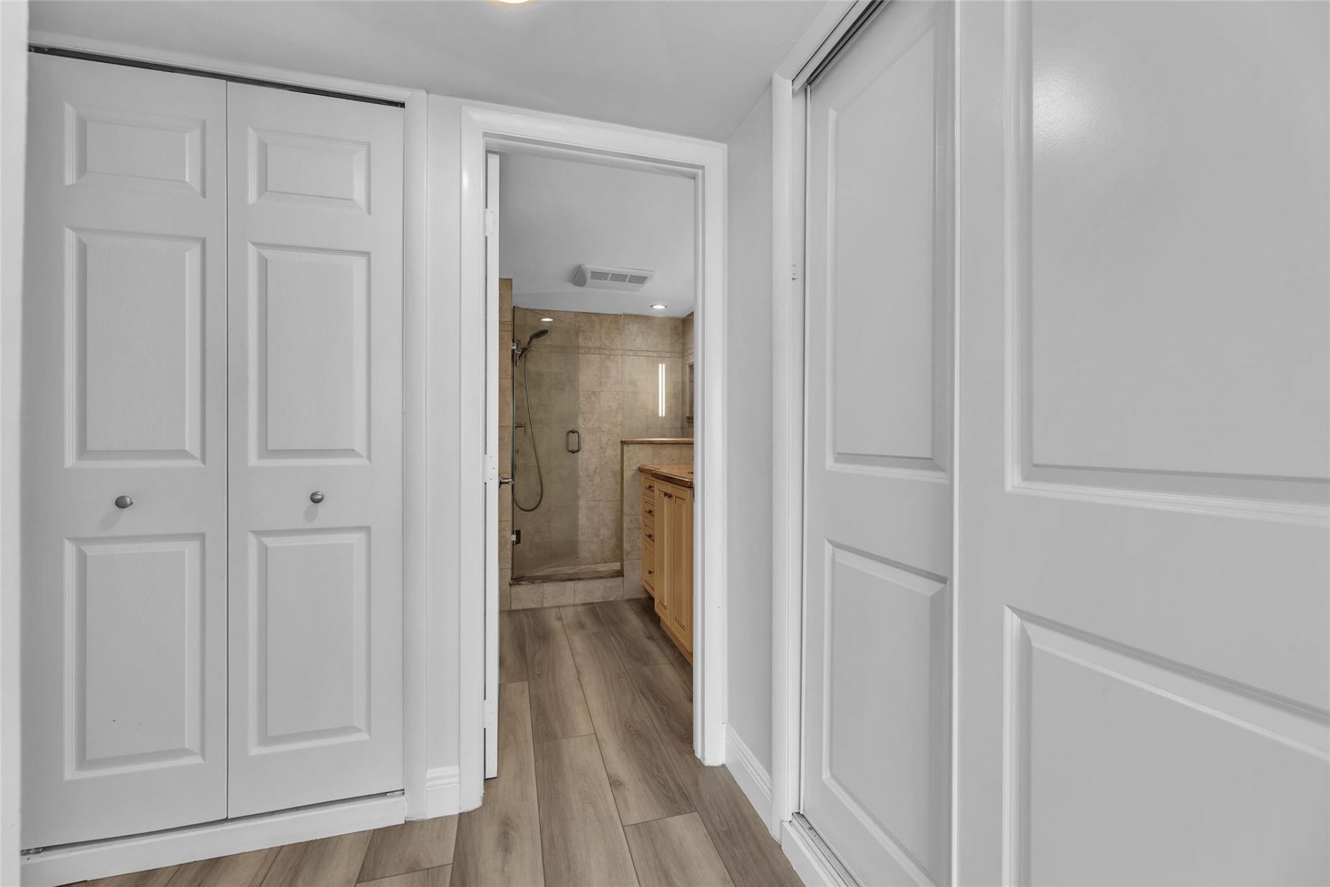 3750 Galt Ocean Drive, Unit 704, Fort Lauderdale, FL 33308 Photo