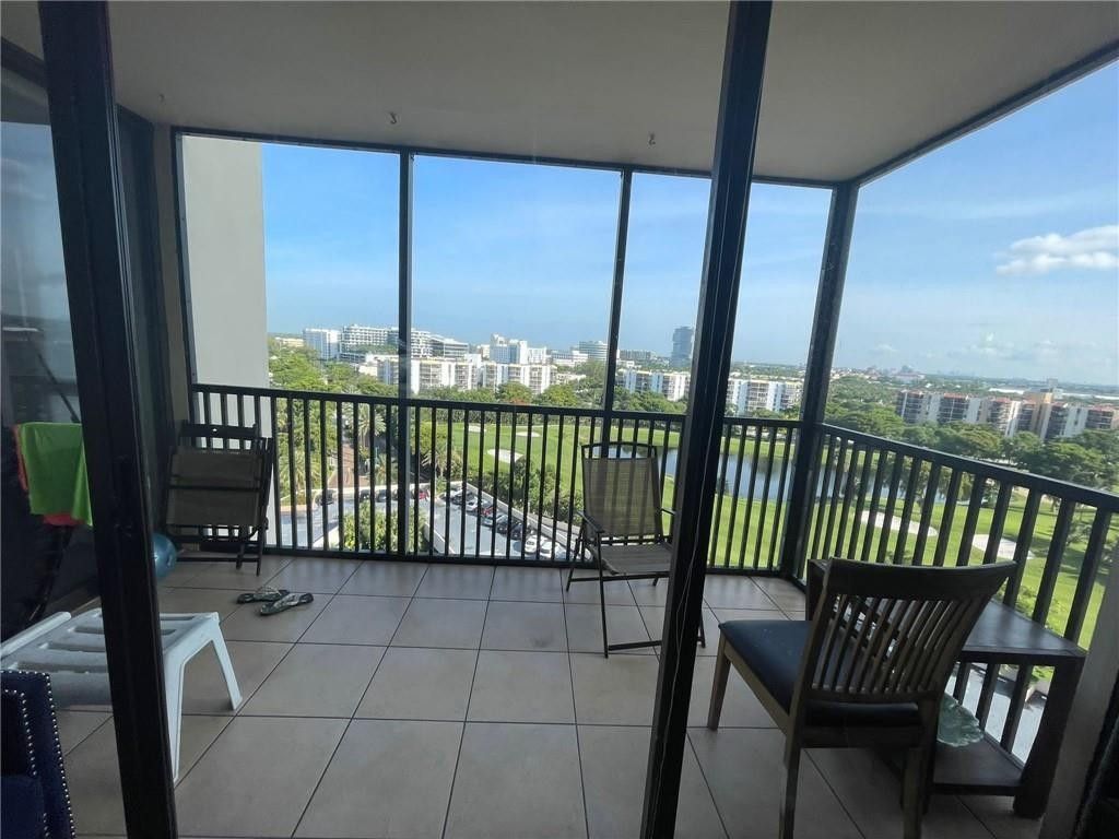 20301 W Country Club Drive, Unit 1222, Aventura, FL 33180 Photo