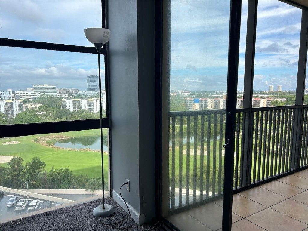 20301 W Country Club Drive, Unit 1222, Aventura, FL 33180 Photo