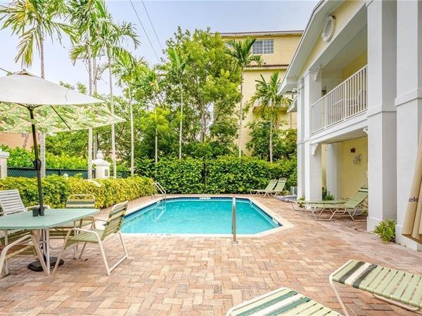 2660 NE 8th Avenue, Unit 211, Wilton Manors, FL 33334