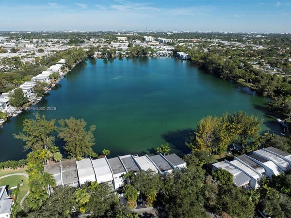 7043 SW 53rd Ln, Miami, FL 33155