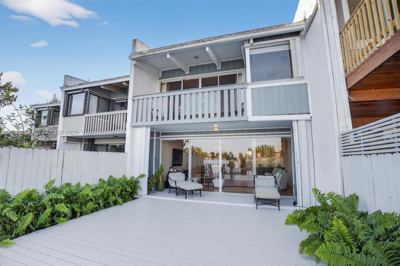 7043 SW 53rd Ln, Miami, FL 33155 Photo