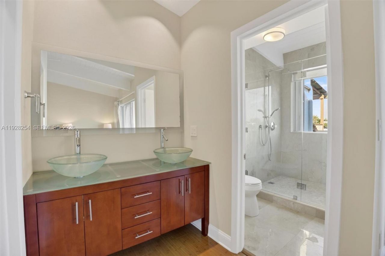 7043 SW 53rd Ln, Miami, FL 33155 Photo