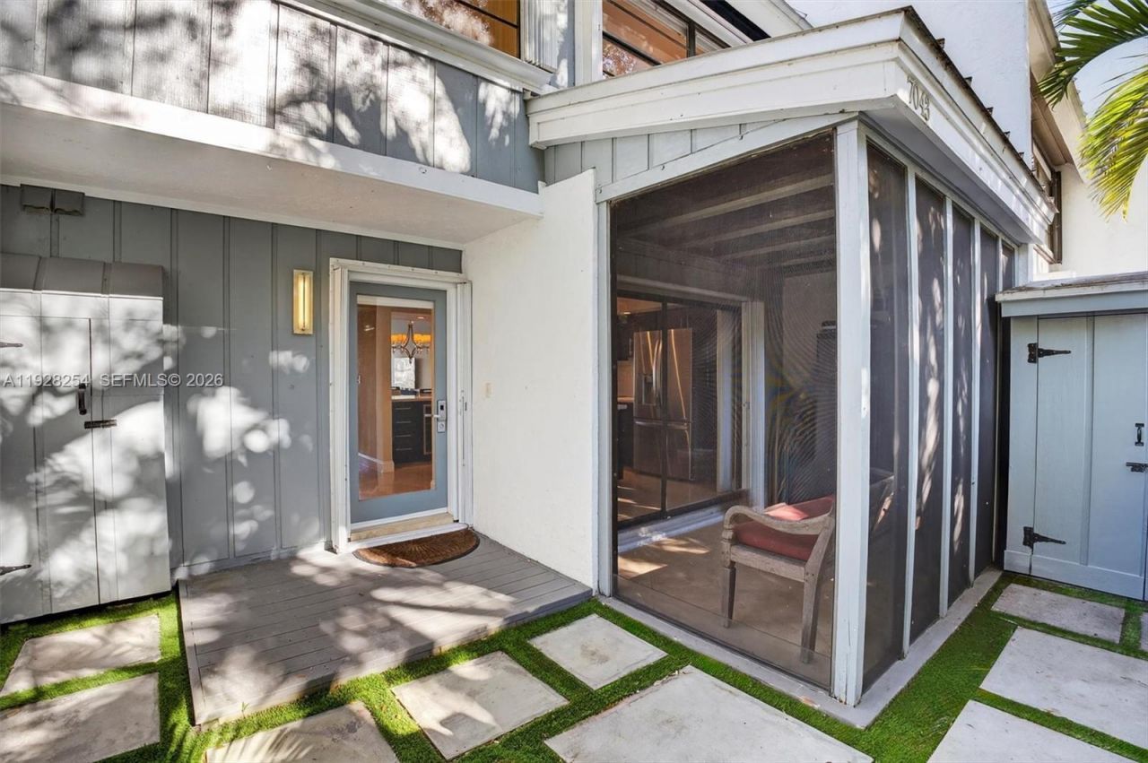 7043 SW 53rd Ln, Miami, FL 33155 Photo