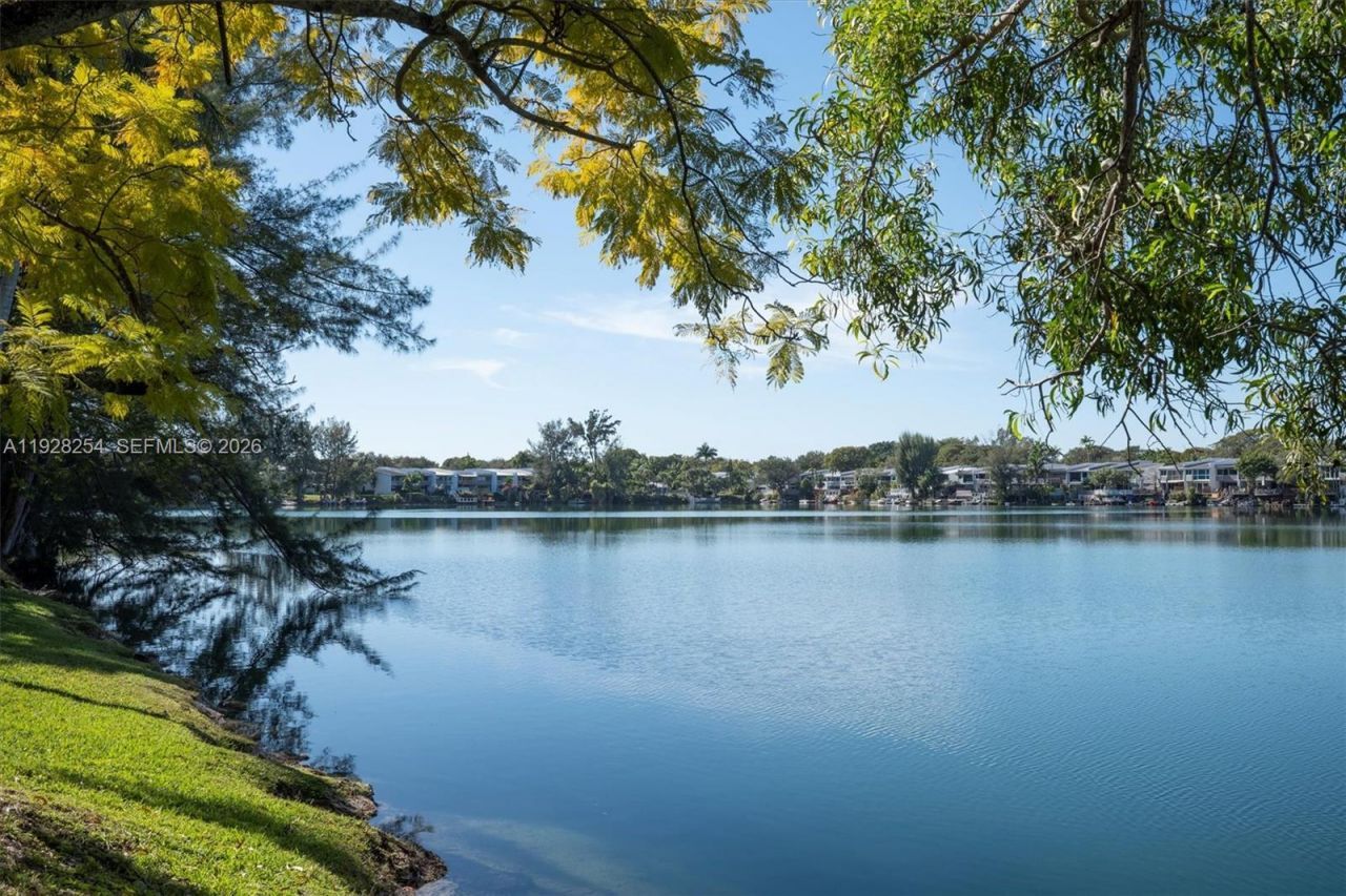 7043 SW 53rd Ln, Miami, FL 33155 Photo