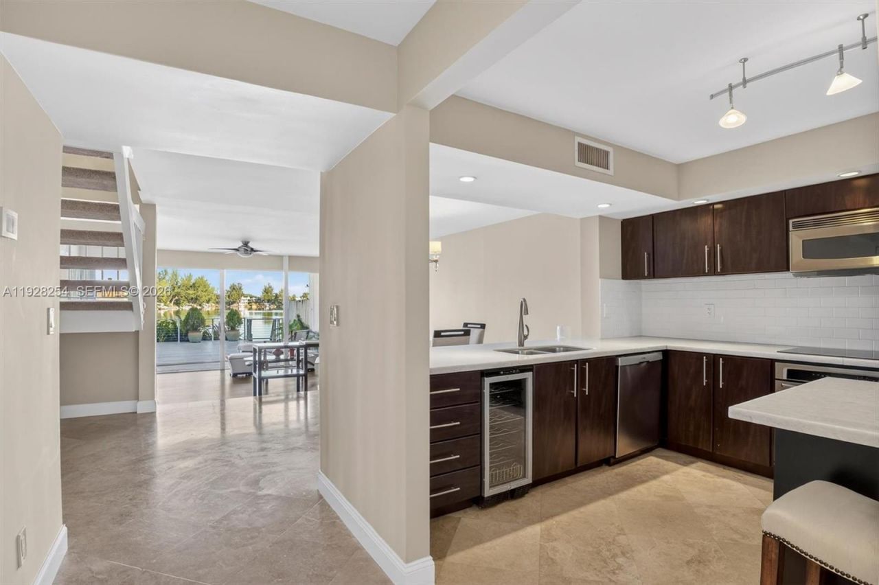 7043 SW 53rd Ln, Miami, FL 33155 Photo