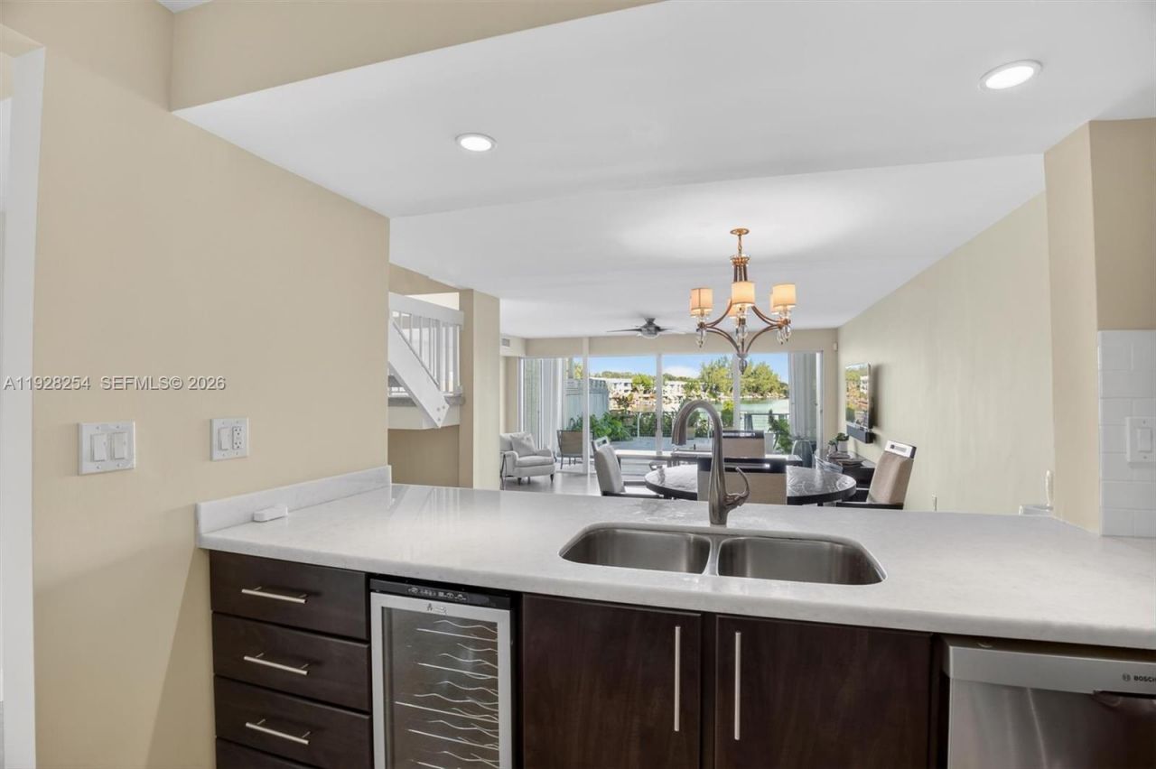 7043 SW 53rd Ln, Miami, FL 33155 Photo