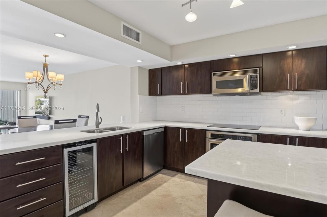 7043 SW 53rd Ln, Miami, FL 33155 Photo