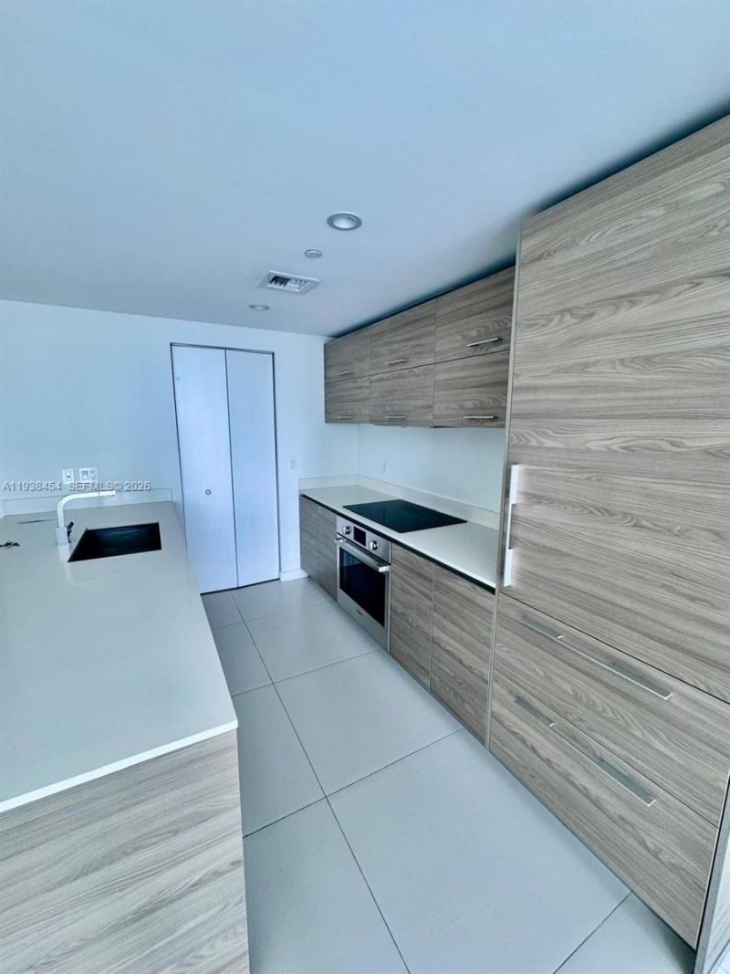 1300 S Miami Ave, Unit 1604, Miami, FL 33130 Main Photo