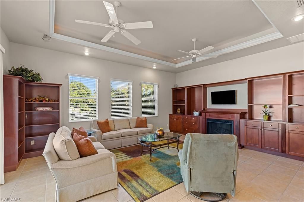 1935 SE 26th St, Cape Coral, FL 33904 Photo