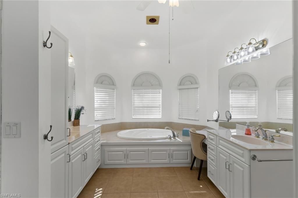 1935 SE 26th St, Cape Coral, FL 33904 Photo