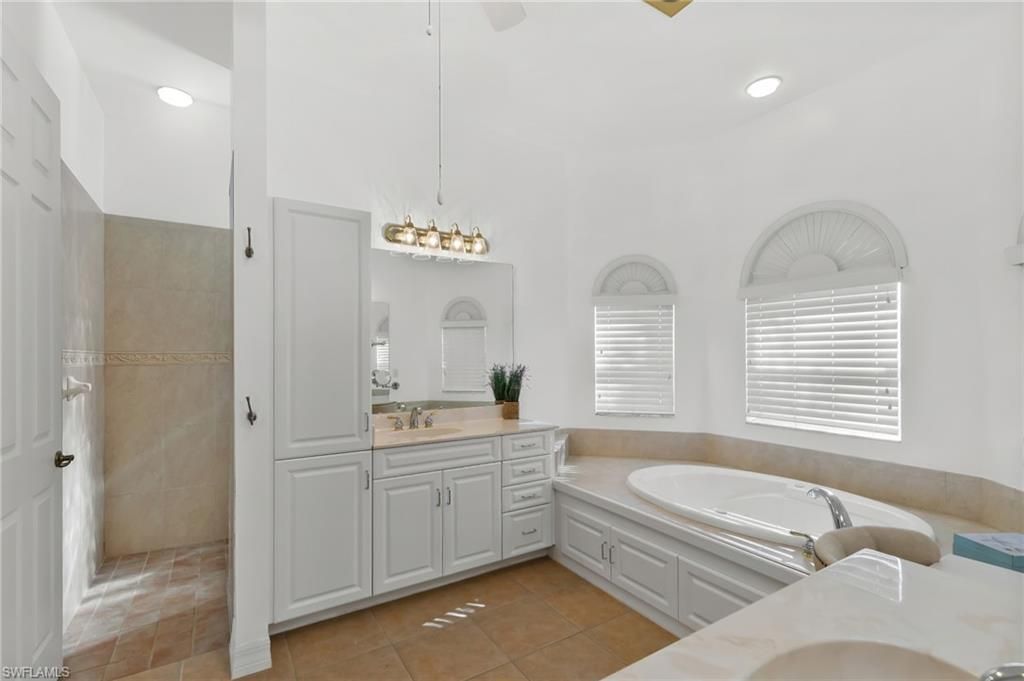 1935 SE 26th St, Cape Coral, FL 33904 Photo