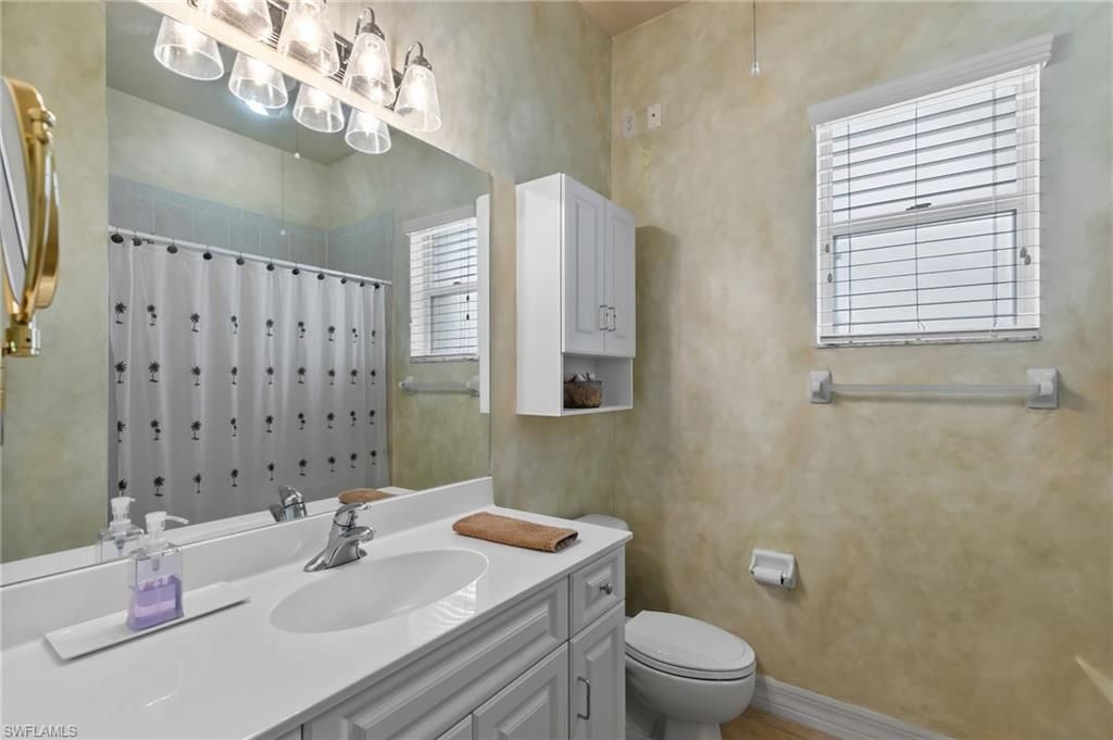 1935 SE 26th St, Cape Coral, FL 33904 Photo