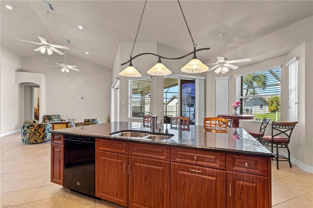 1935 SE 26th St, Cape Coral, FL 33904 Photo