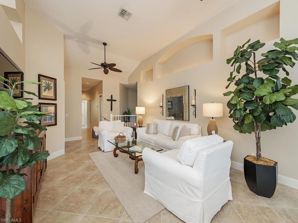 27031 Oakwood Lake Dr, Unit 202, Bonita Springs, FL 34134 Photo