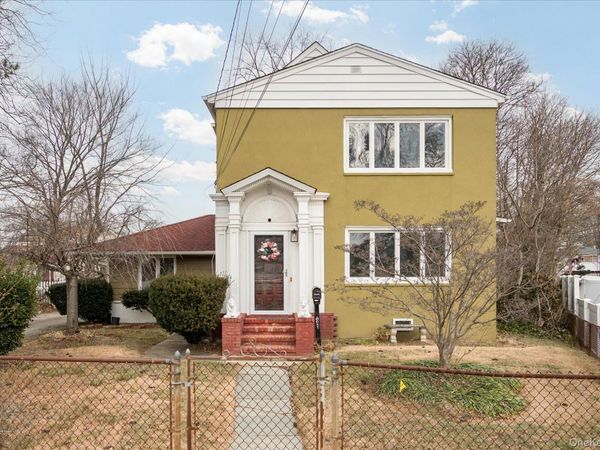 140 Park Avenue, Roosevelt, NY 11575