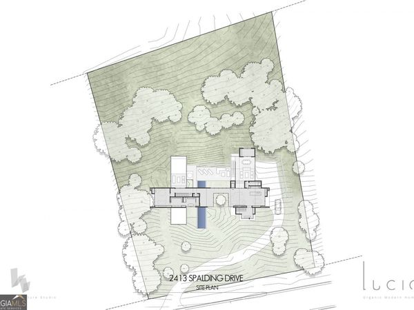 2413 Spalding Drive, Atlanta, GA 30350