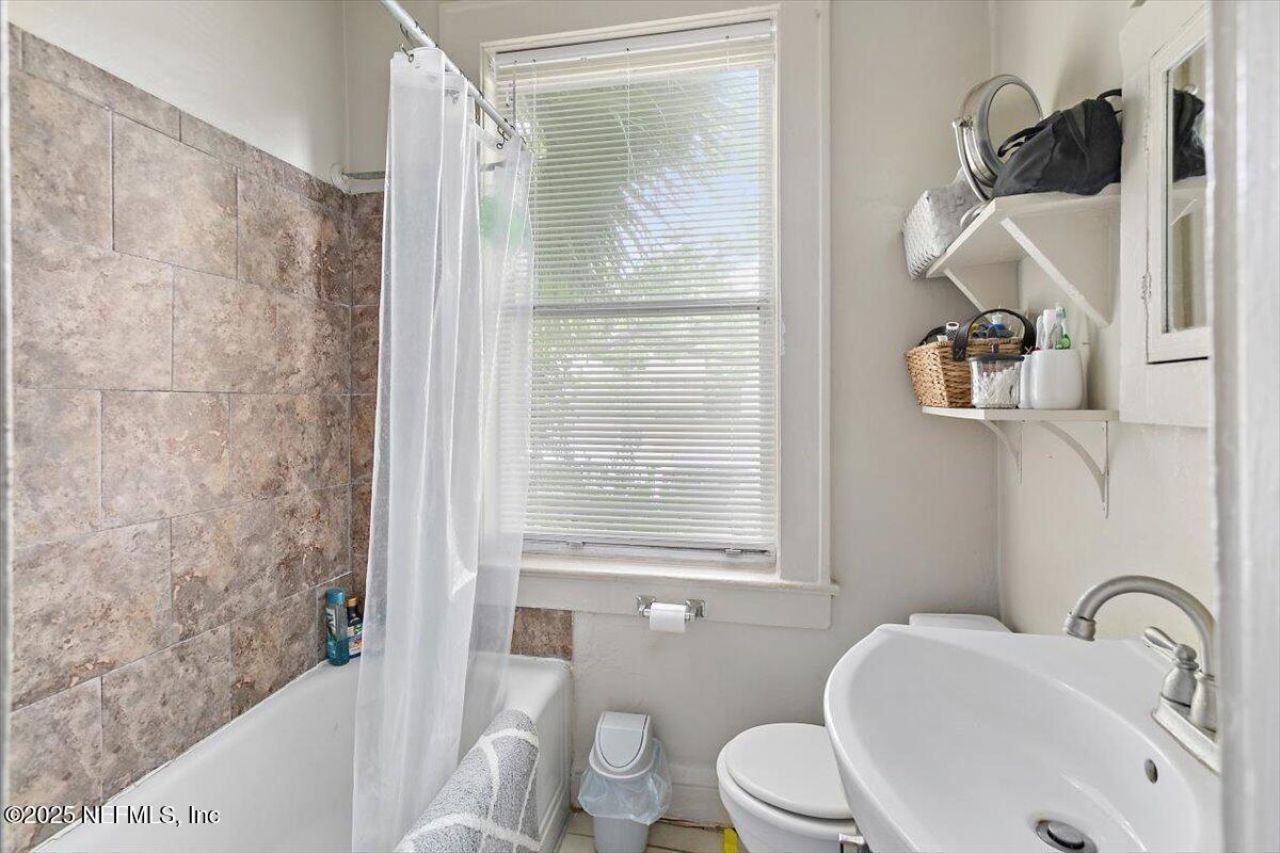 1402 James Street, Jacksonville, FL 32205 Photo