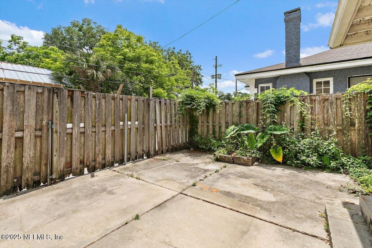 1402 James Street, Jacksonville, FL 32205 Photo