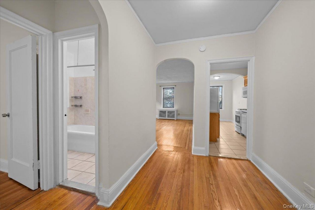 20 William Street, Unit 4G, Mount Vernon, NY 10552 Main Photo